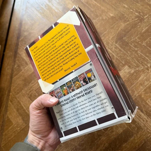 Bunnicula Box Set Books - Picture 3 of 3